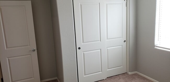 Building Photo - Beautifully upgraded home in Mission Ranch.