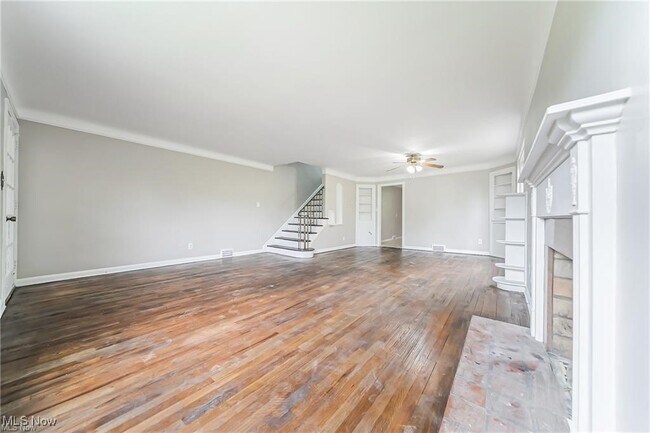 Building Photo - 3839 Mayfield Rd