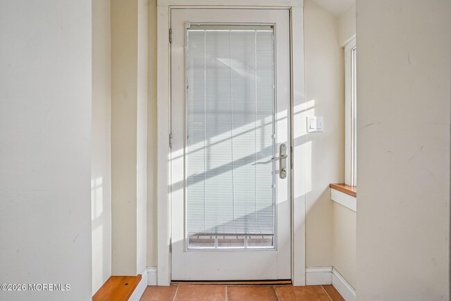 Building Photo - 108 Burlington Ave