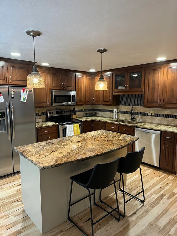 Building Photo - 2870 Brook Hills Dr