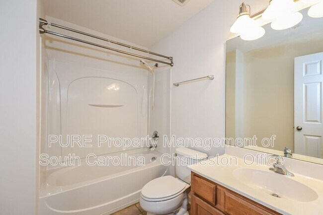 Building Photo - 169 Dorothy Dr