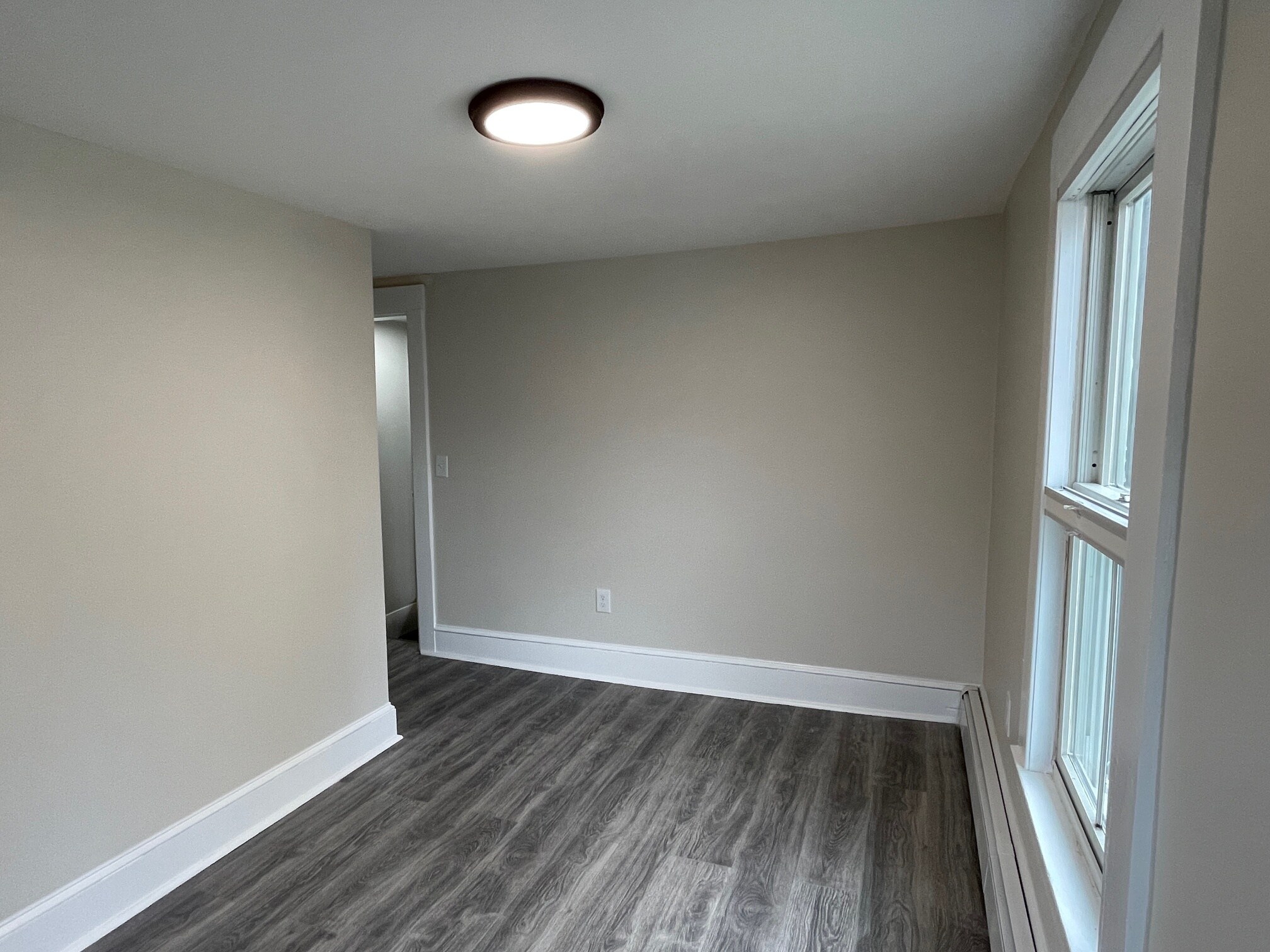 Building Photo - 26 Kenwood St