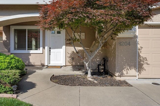 Building Photo - 8204 Ashcrest Ln