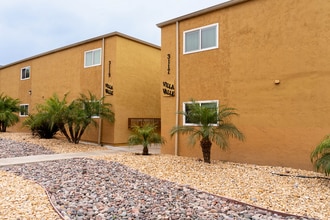 Building Photo - Valle