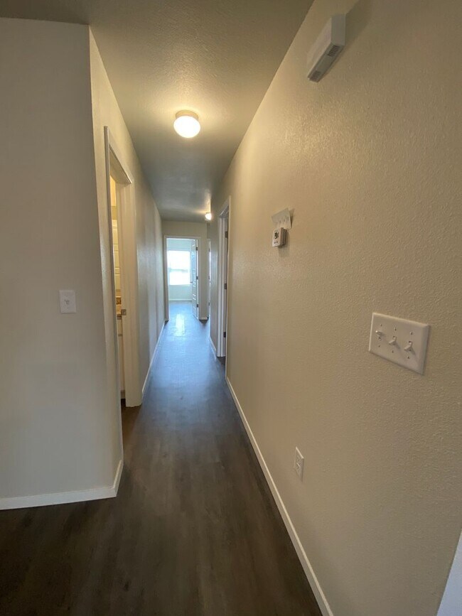 Building Photo - Pre-Leasing Now – Modern 3 Bedroom | 2 Bath Duplex in Lawlis Ranch