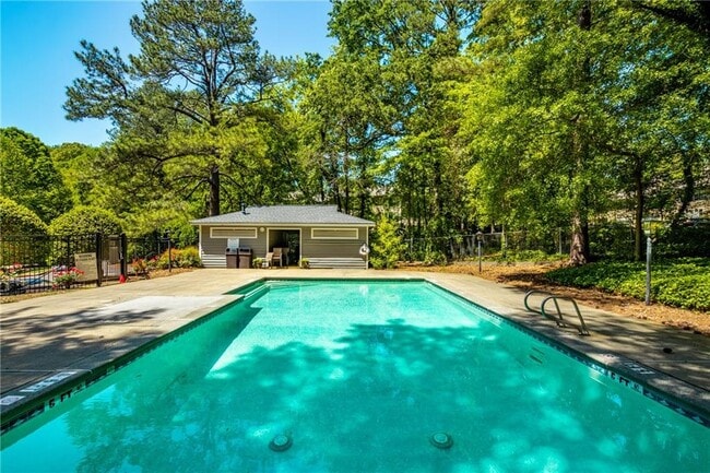 Building Photo - 521 Warm Springs Cir
