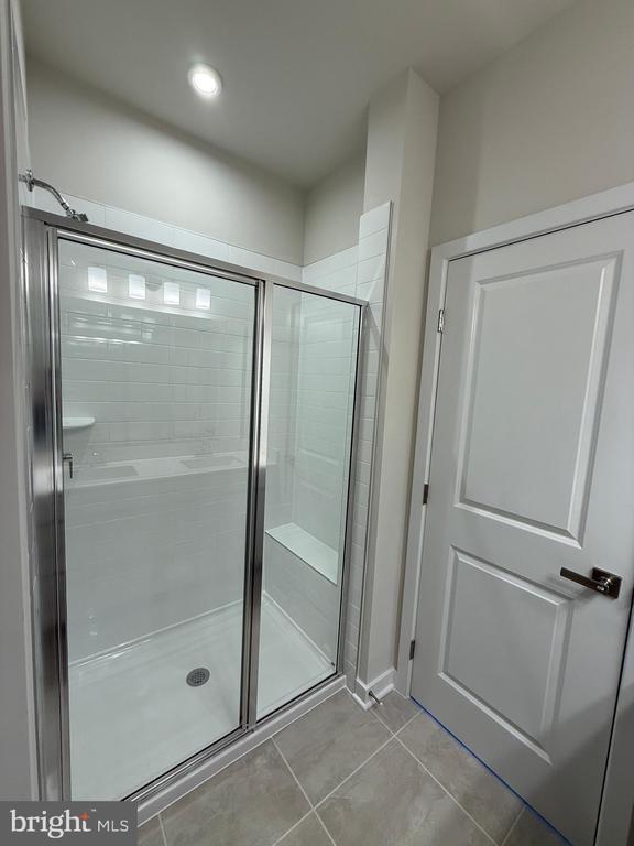 Building Photo - 4929 DUNHAVEN Dr