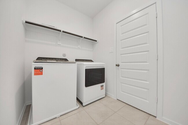 Building Photo - 1043 Cedar Pl Ln