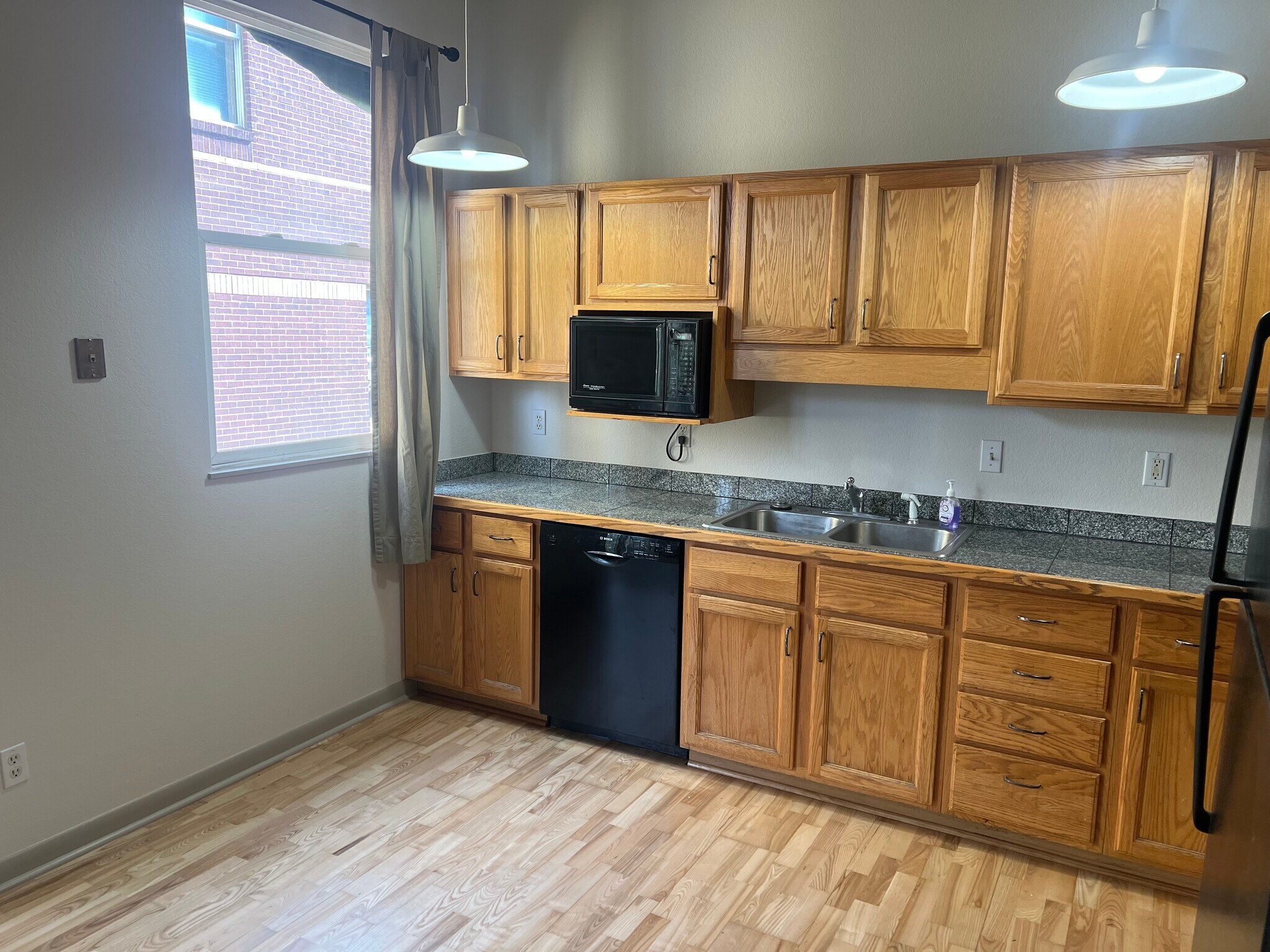 Building Photo - 2501 15th St