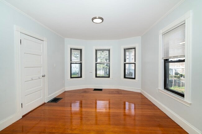 Building Photo - 21 Wollaston Ave