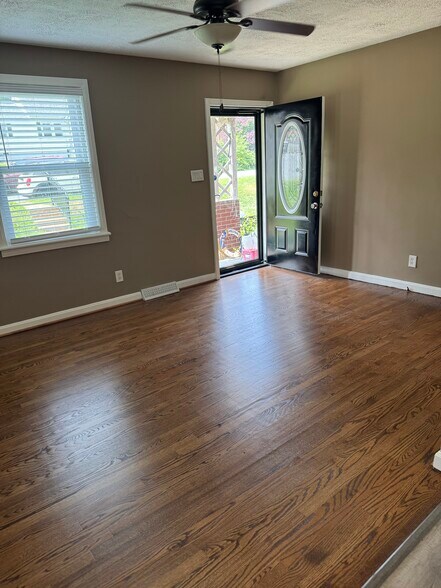 Building Photo - 1408 Fort Manor Dr