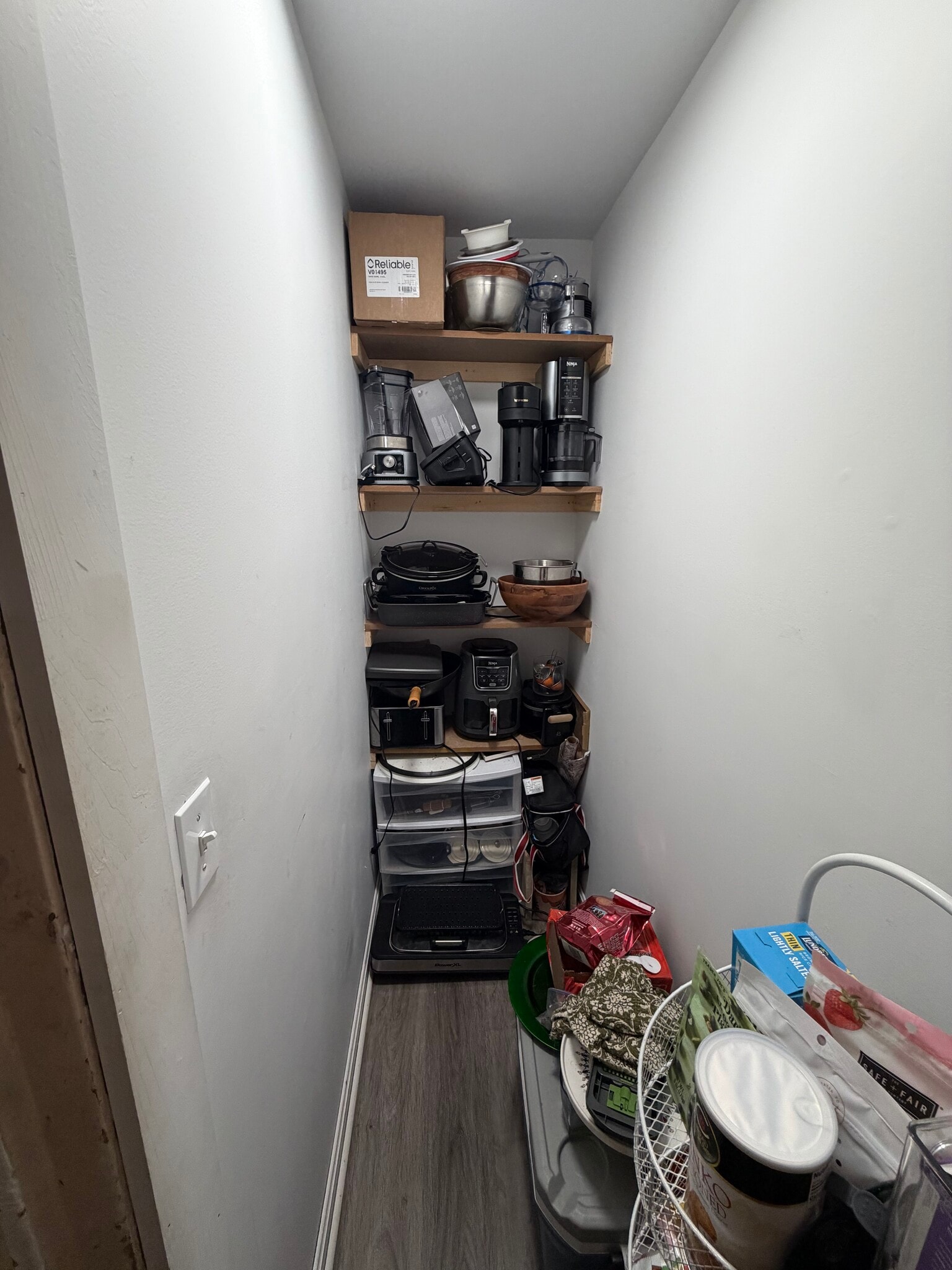 Walk in pantry - 12 Mount Auburn St