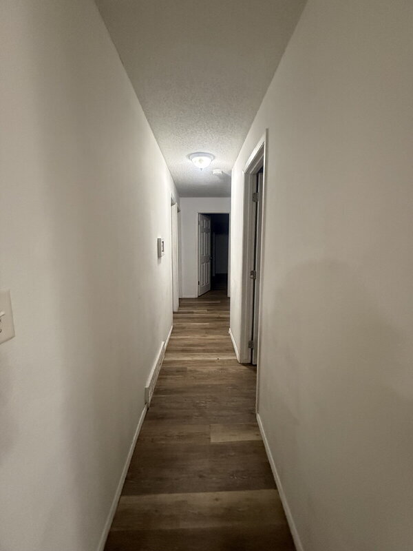 Building Photo - 1513 Des Moines St