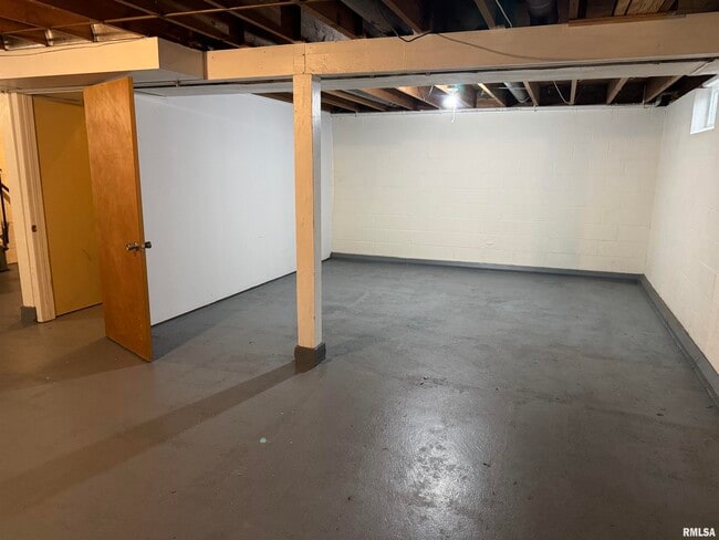 Building Photo - 3814 Mississippi Ave