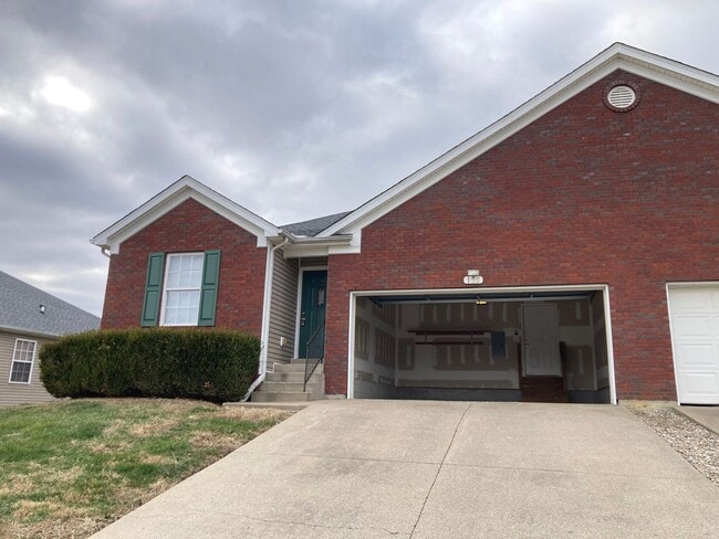 Building Photo - 109 Kestrel Ct