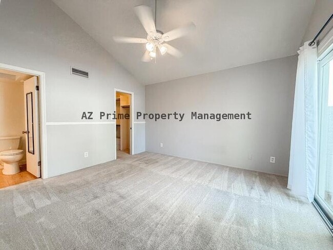 Building Photo - 13817 N 42nd St