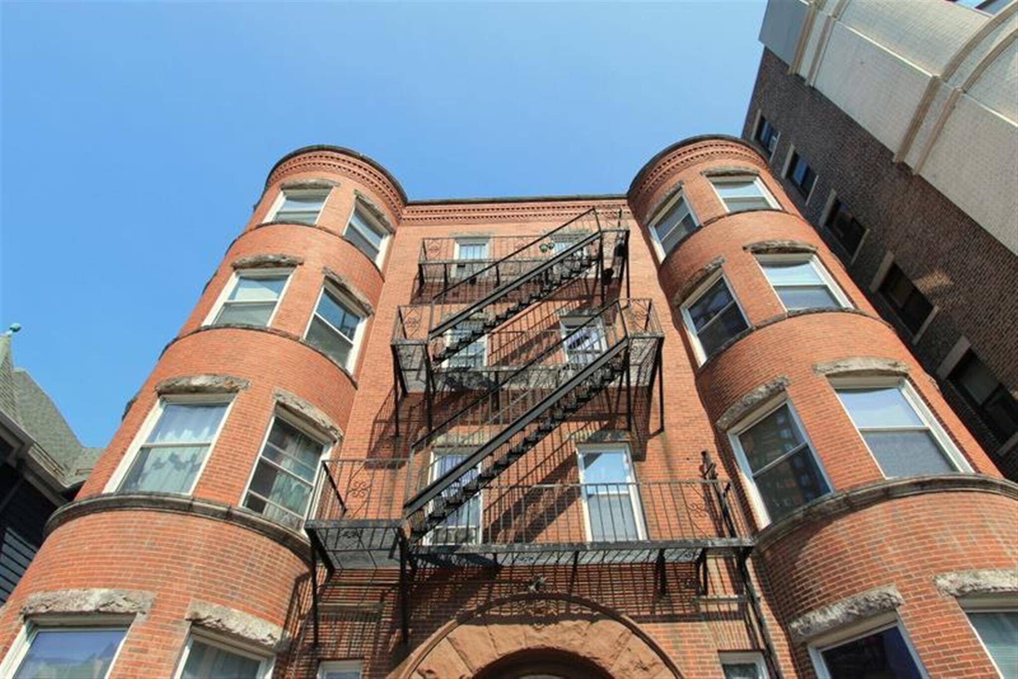 Building Photo - 863 Massachusetts Ave