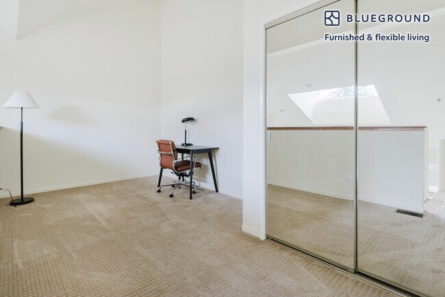 Building Photo - 345 Sheridan Ave