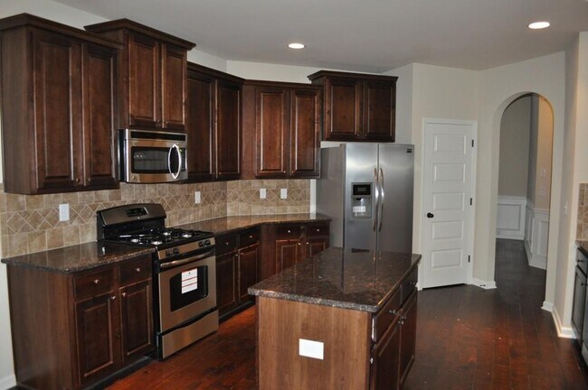 Building Photo - 1455 Forest Brook Trail