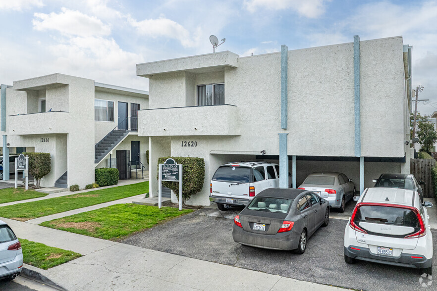 Primary Photo - Lido Apartments - 12616-20 Caswell Ave