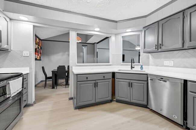 Building Photo - 2903 Dunrich Ct