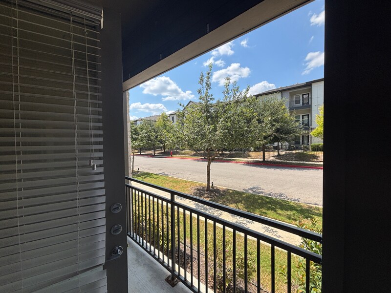 Building Photo - 1050 Wittenburg