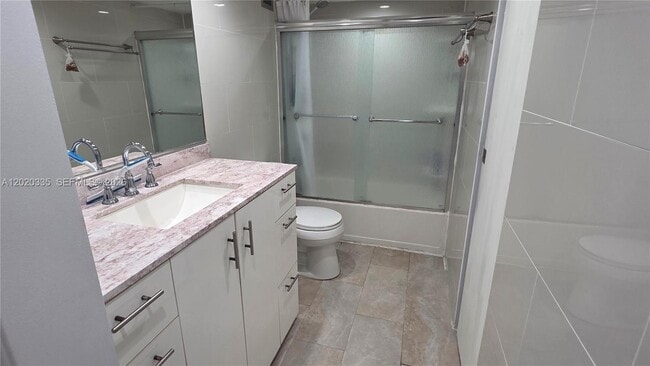 Building Photo - 1351 NE Miami Gardens Dr