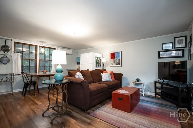 Building Photo - 290.5 Milledge Cir