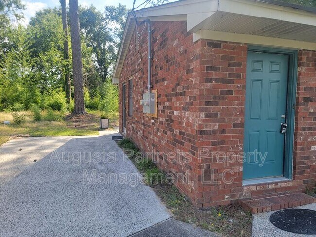 Building Photo - ~103 Blue Ct