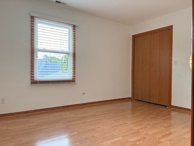 Building Photo - 5431 Ebony Ct