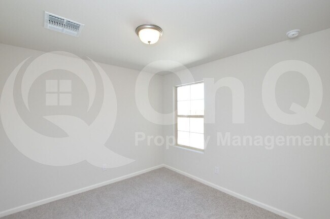 Building Photo - 777 Silvercreek Ln