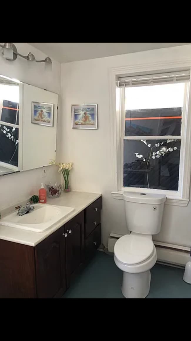 Building Photo - 9 Lincoln St