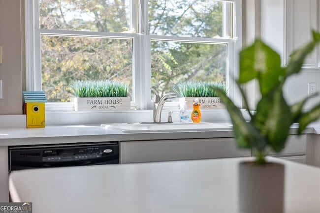 Building Photo - 3618 Petherton Wy NW