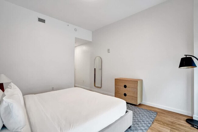 Building Photo - 1220 17th St