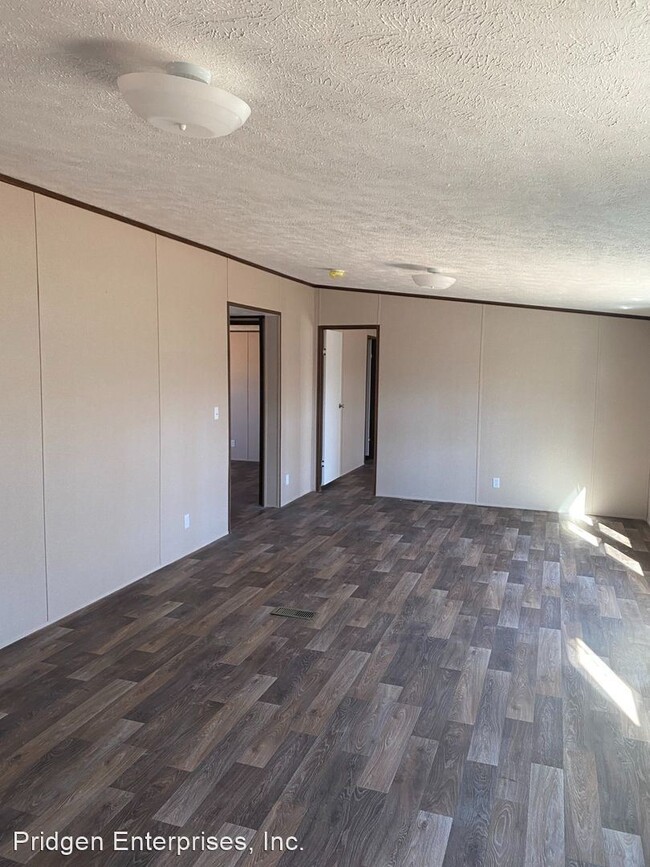 Building Photo - 4 br, 2 bath House - 174 Valley Road