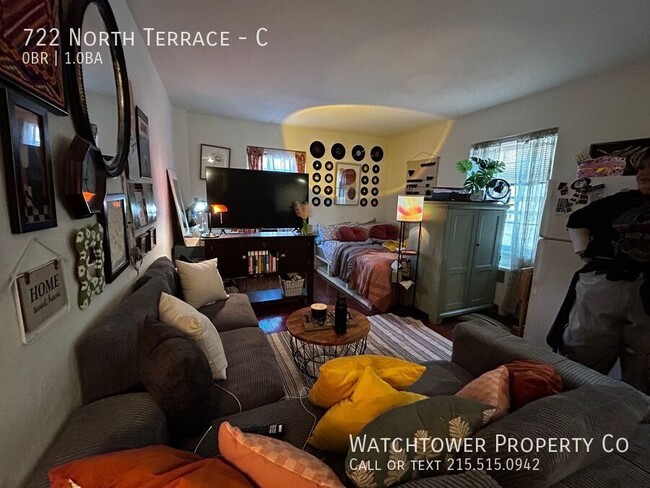 Primary Photo - 722 North Terrace