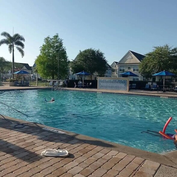 Building Photo - 2250 San Vital Dr