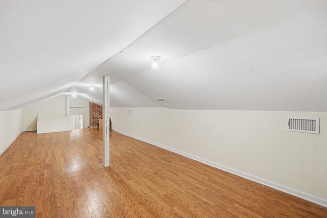 Building Photo - 5205 Brookeway Dr