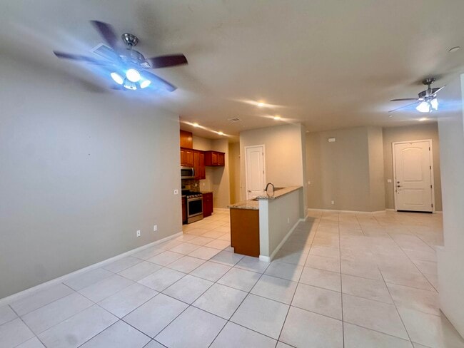 Building Photo - 31865 San Eljay Ave