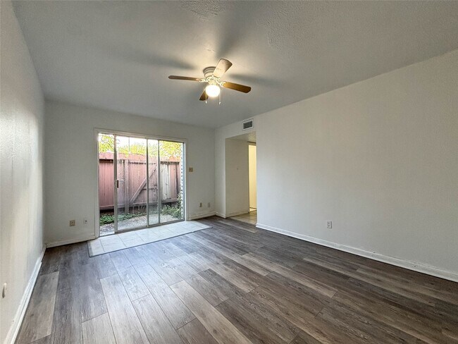 Building Photo - 7206 S Gessner Rd