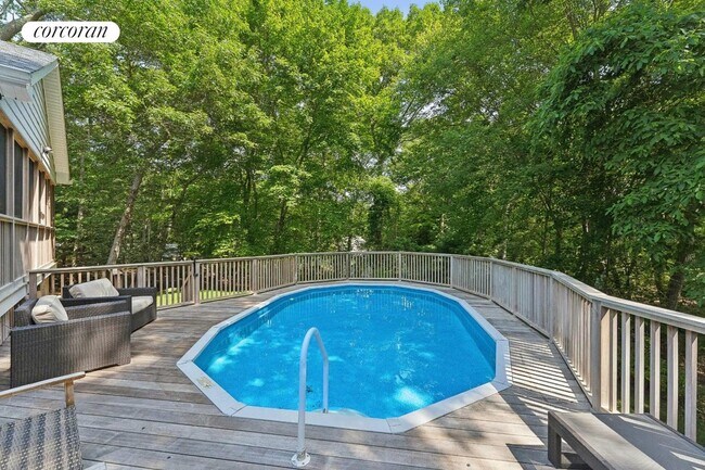 Building Photo - 29 Beechwood Dr