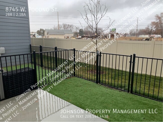 Building Photo - 8745 W Pocono St