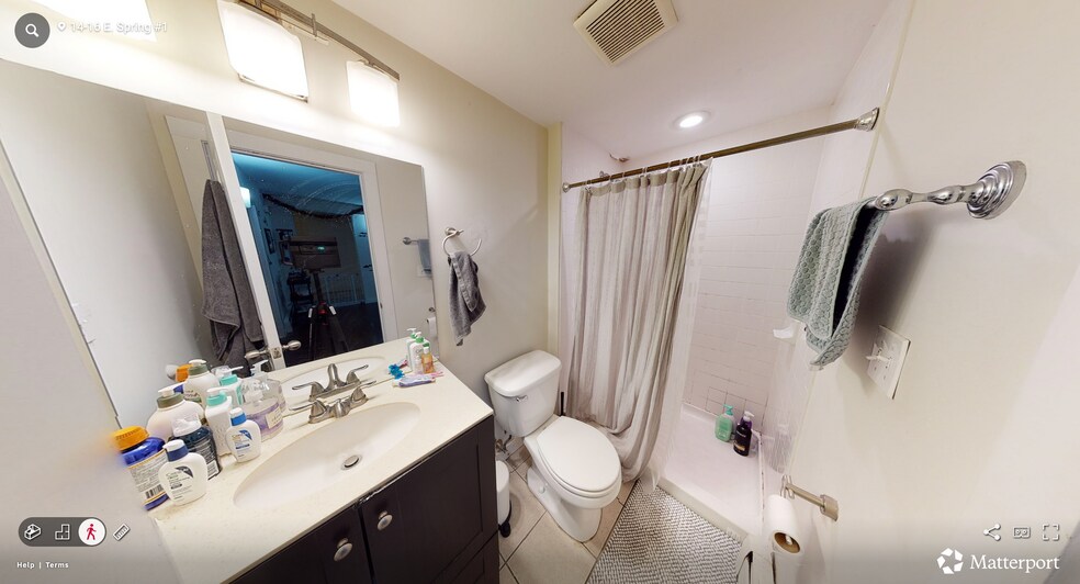 Building Photo - 16 E Springfield St