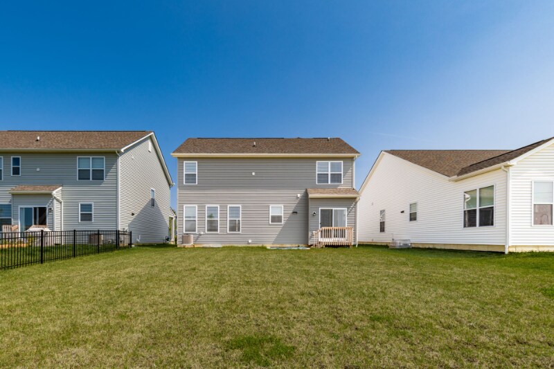 Building Photo - 3749 Mantle Dr