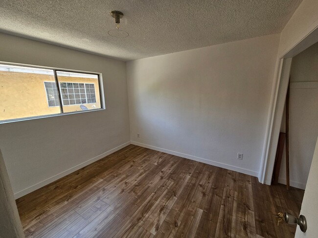 Building Photo - 2333 Birkdale St