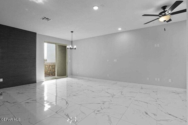 Building Photo - 11492 Summer Dr