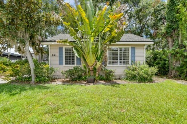 Primary Photo - Charming 2-Bedroom Home within 3 miles of ...