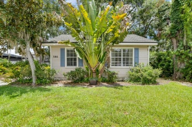 Primary Photo - Quaint 2/1 home with plenty of yard, deck ...