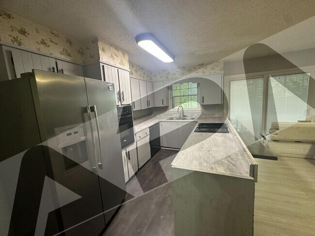 Building Photo - 525 Stoney Brook Dr SW