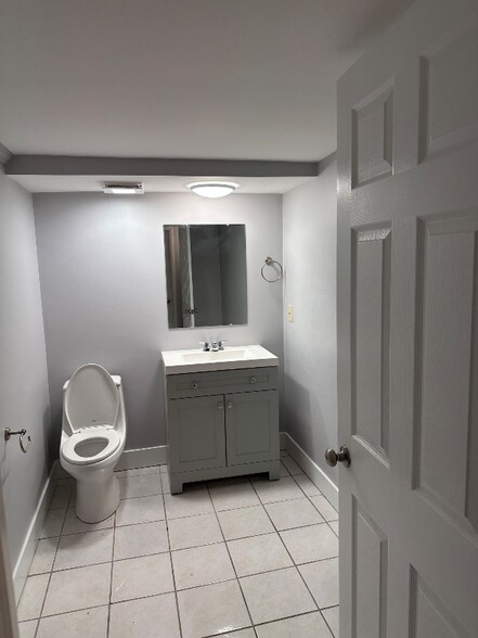 Building Photo - 239 S 17th St